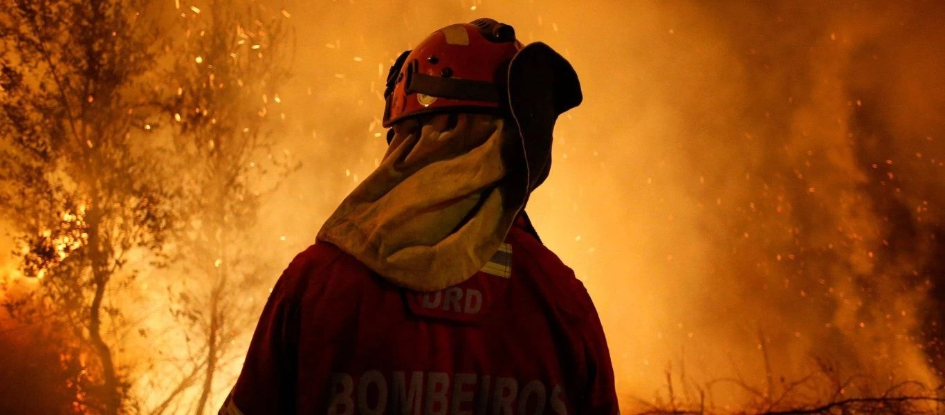 Υπό έλεγχο η φωτιά σε αποθήκη τροφίμων στα Διαβατά Θεσσαλονίκης (upd) (βίντεο)